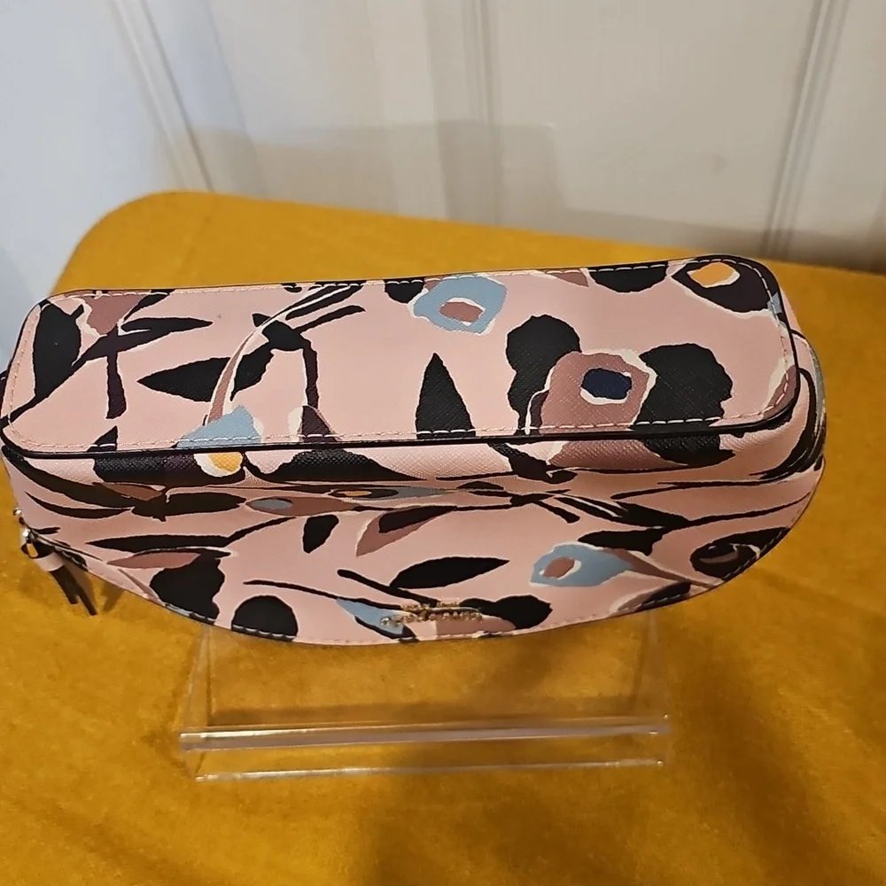 Kate Spade NY Cameron Medium Dome Cosmetic Bag In Paper Rose Like New